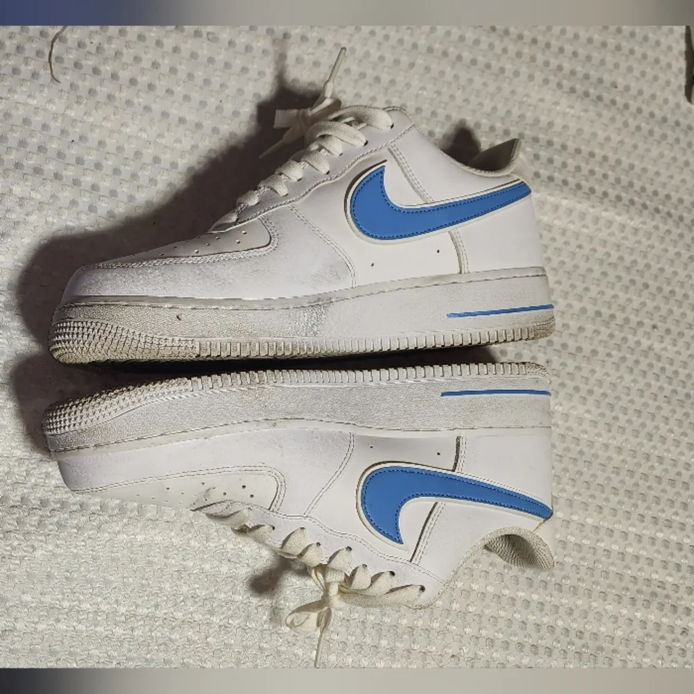 NIKE AIR FORCE EUC MENS SIZE 10 UNIVERSITY BLUE SNEAKERS SHOES - Picture 7 of 10
